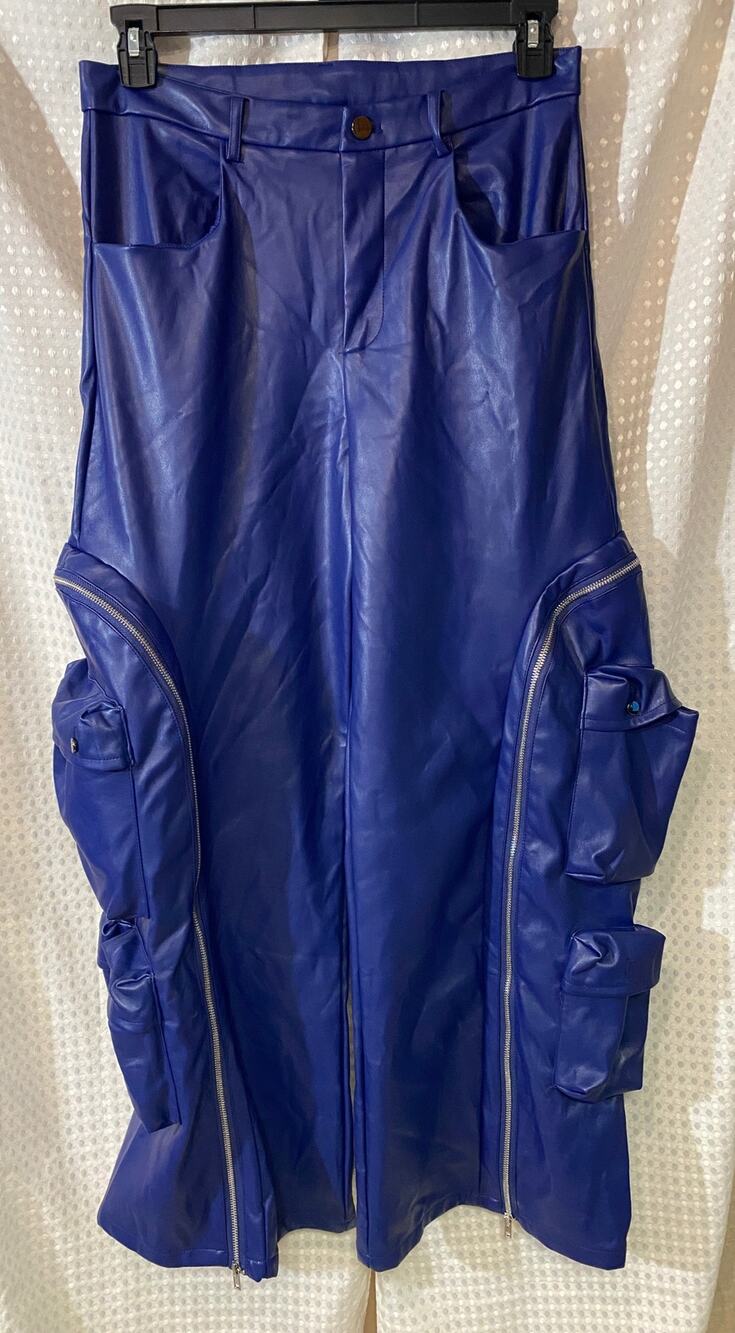 Fashion Nova Faux Leather Cargo Pants Size L